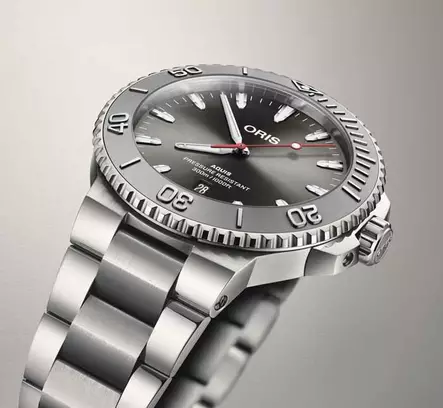 Oris Aquis Date Relief 01 733 7789 4153-07 8 23 04PEB - Oris miesten rannekellot - 7612611039824 - 2